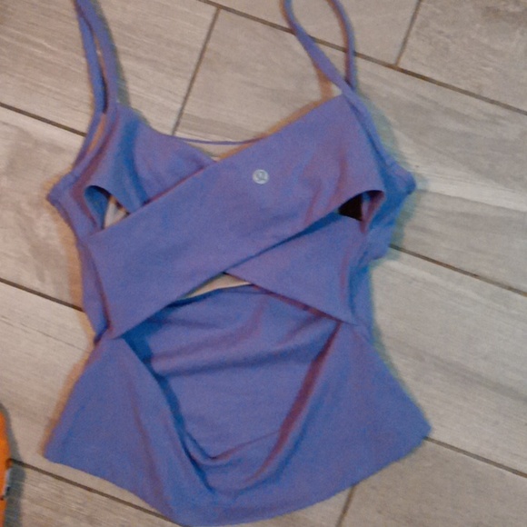 Lululemon tanktop - Picture 2 of 2